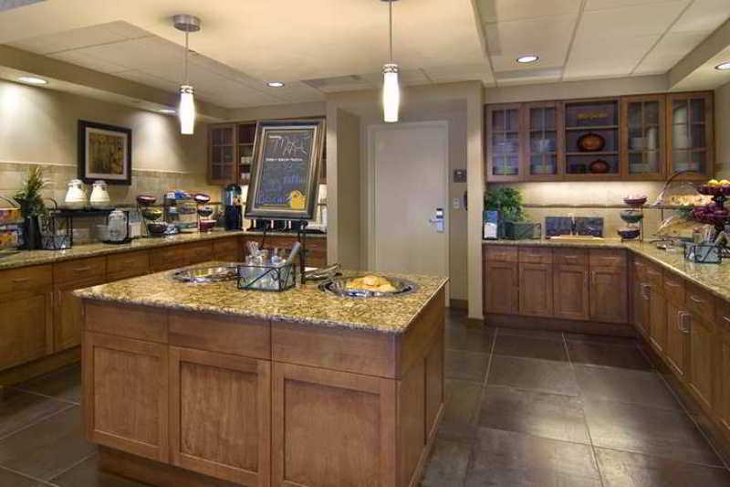 Homewood Suites By Hilton Madison West Restaurant photo